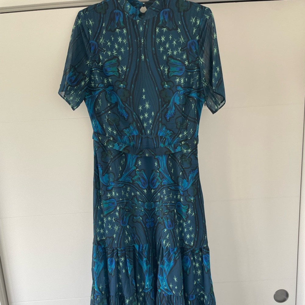 Hope & Ivy Mirror Print Open Back Skater Dress